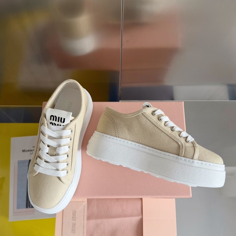 Miu Miu Casual Shoes